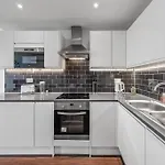 One Bedroom Flat In Central London Bp106